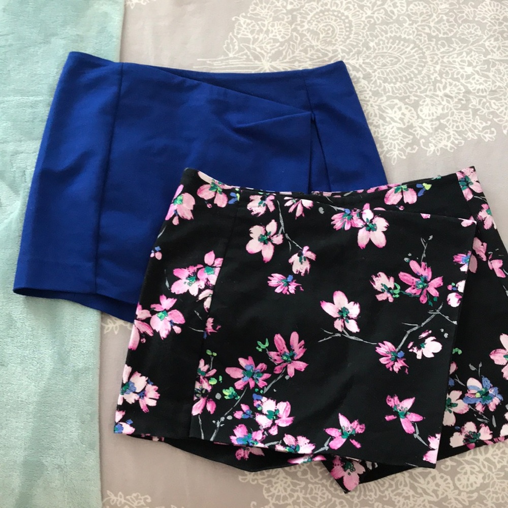 Set of 2 Like New express Skorts